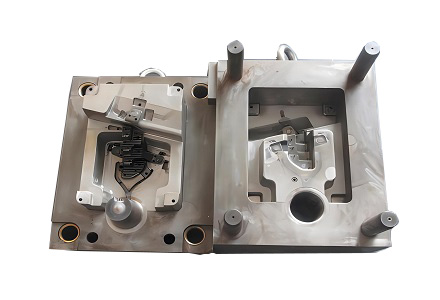 Aluminum Alloy Die-Casting Molds
